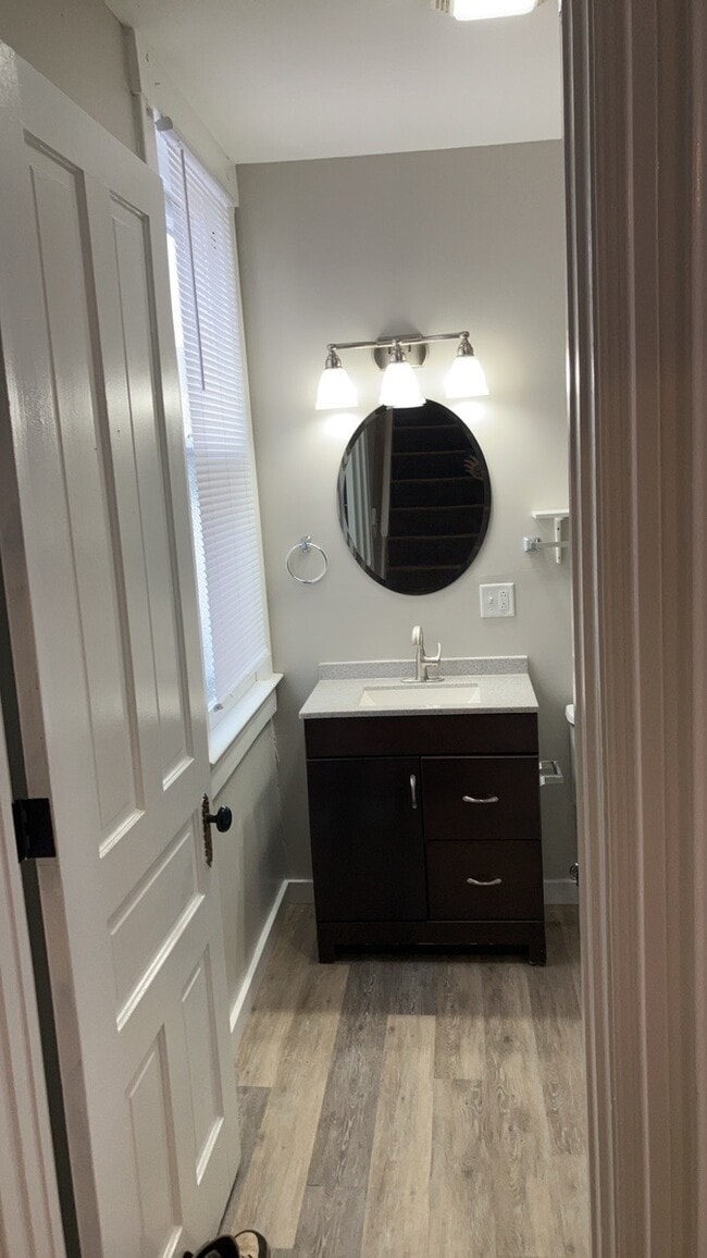 Building Photo - 1150 Creighton Ave