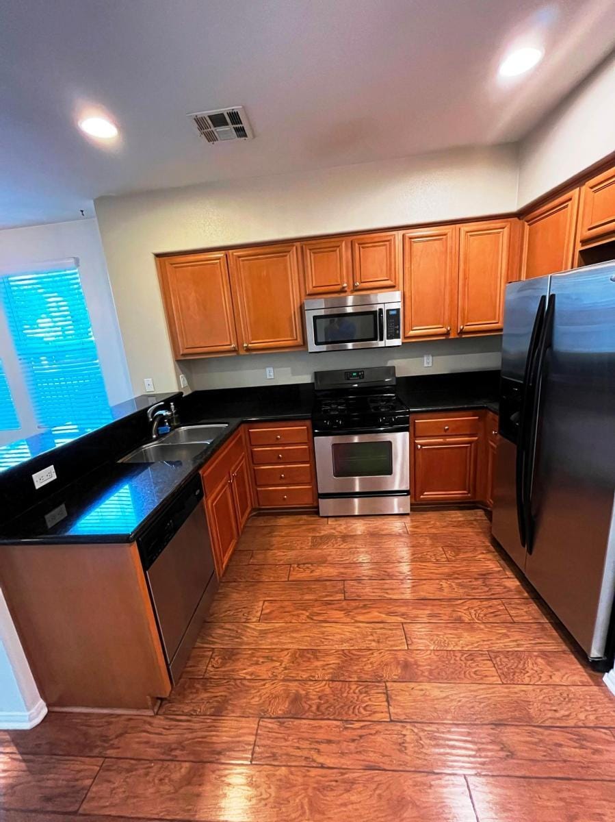 Building Photo - 4300 Newton Ave