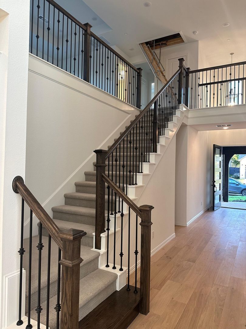 Building Photo - 613 Florence Trl