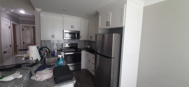 Building Photo - 59 Birchwood Dr