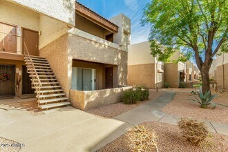 Building Photo - 4554 E Paradise Village Pkwy N