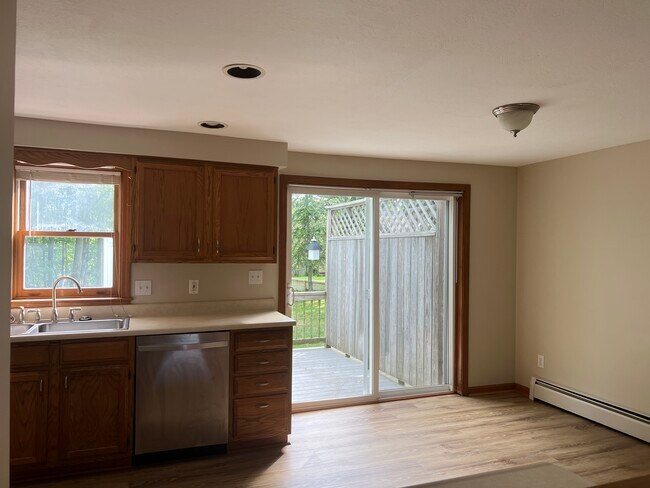 kitchen to deck door - 16 Caryn Dr