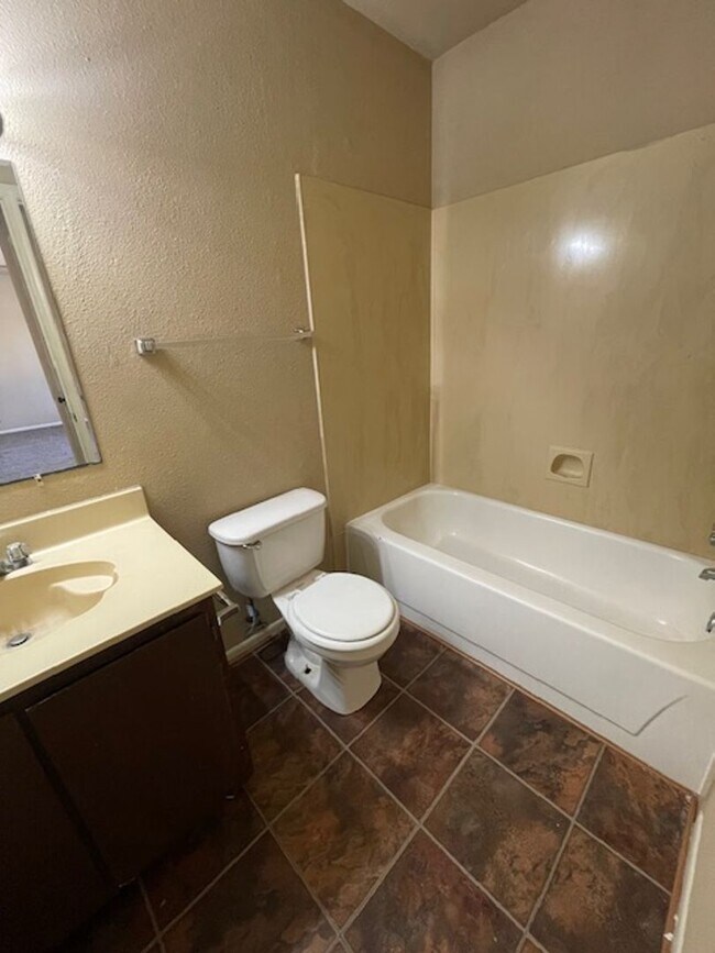 Building Photo - 843 Hammond Manor Dr