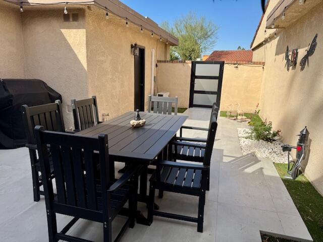 Building Photo - 6 Granada Dr