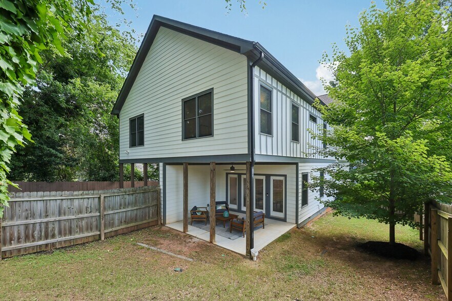 Building Photo - 951 Fern Ave SE