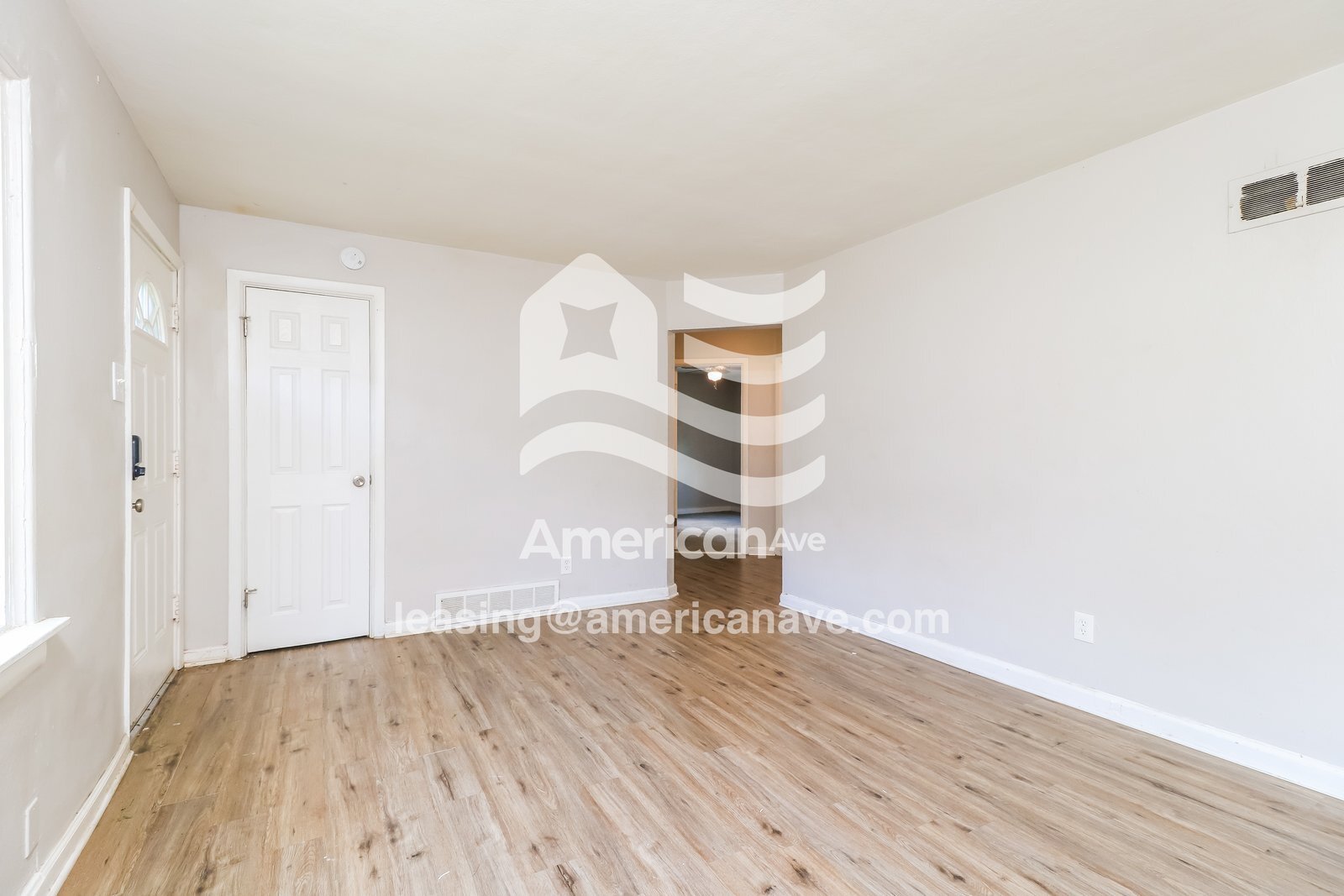 Building Photo - 9749 Dennis Dr