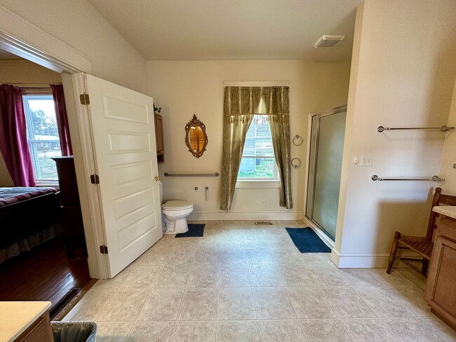 Building Photo - Fully Furnished/All Inclusive Cape Cod