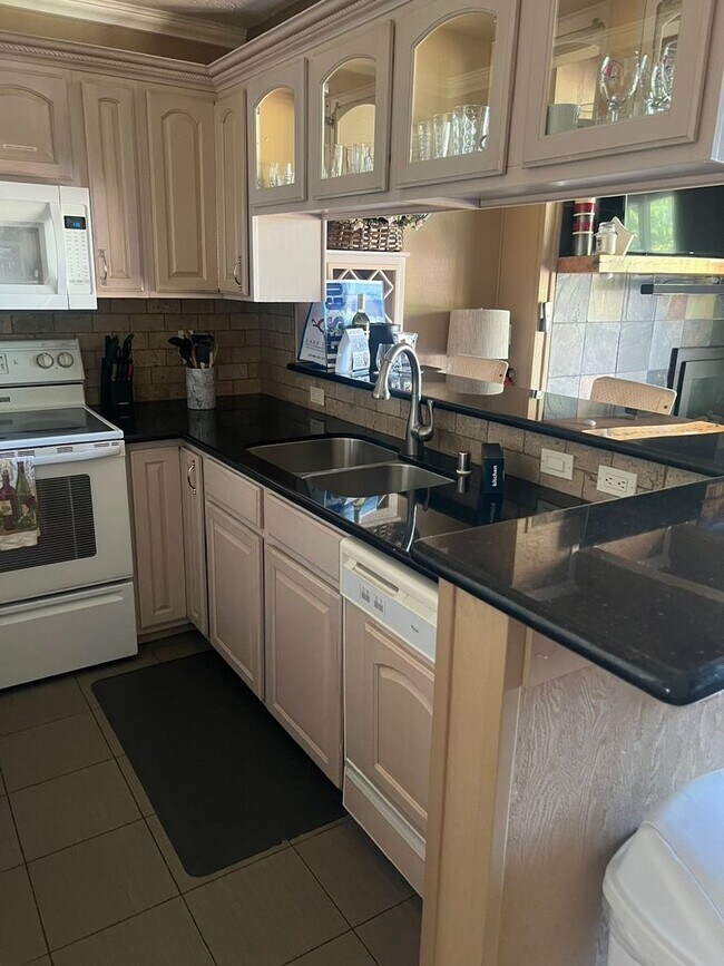 Building Photo - Lovely 3Bd condo in the Tahoe Keys with a boat slip avail. for a Seasona rental (3-6 months)! Cal...