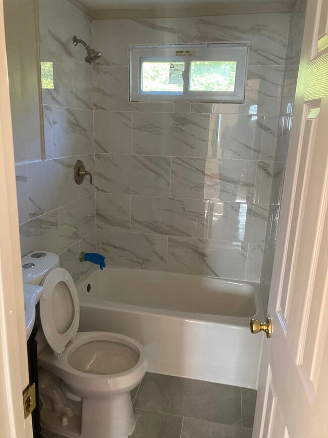 Building Photo - 32 Cedar Trail