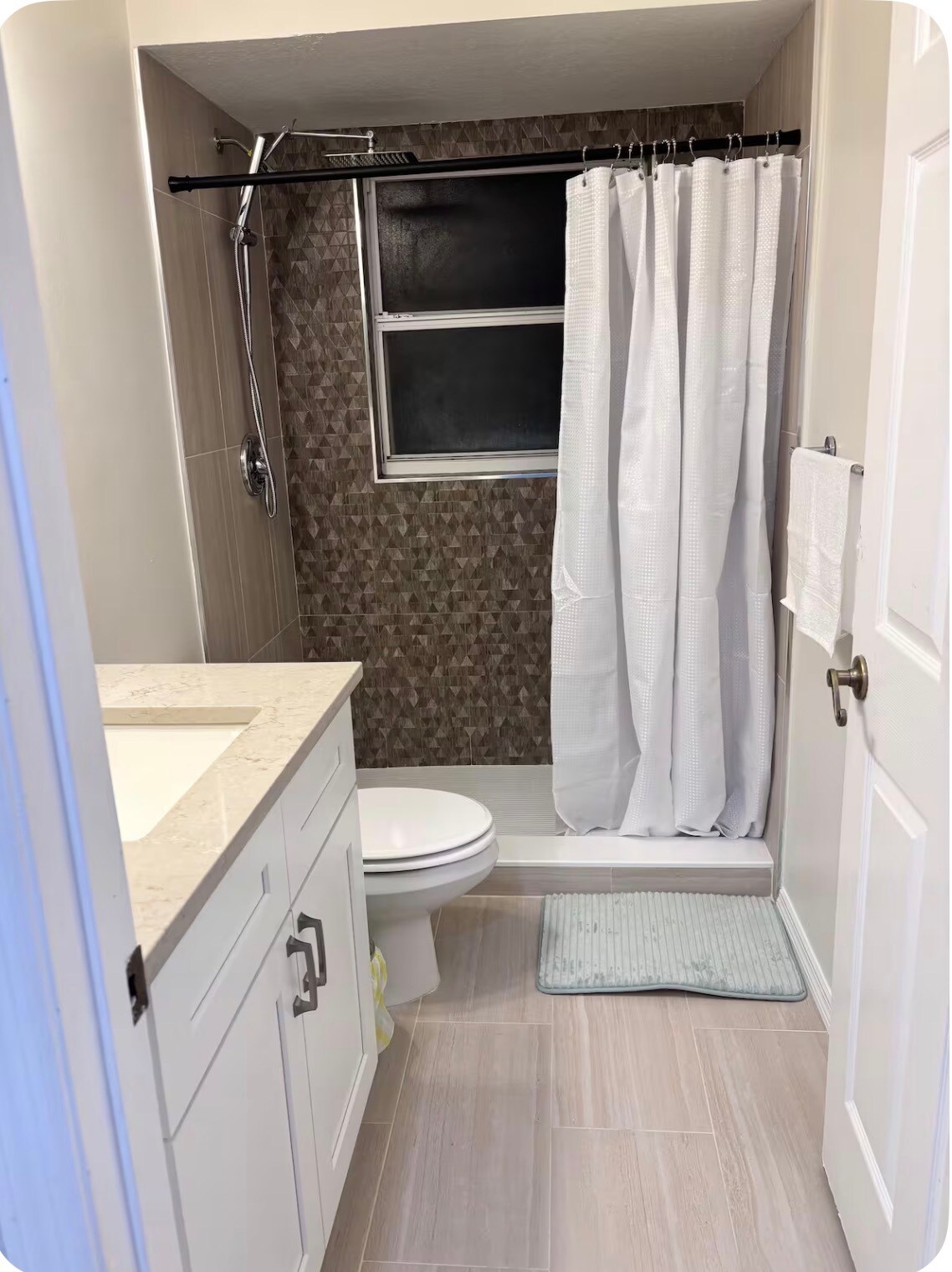 Building Photo - 5019 23rd St E