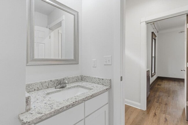 Building Photo - Updated 4-bedroom, 2-bath home in the Rountree neighborhood