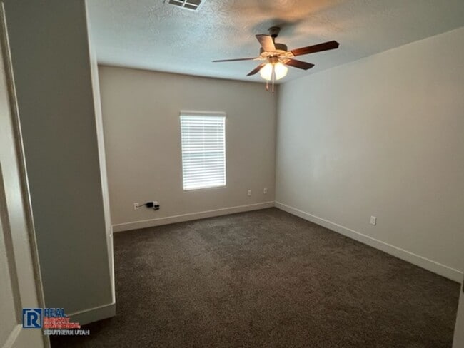 Building Photo - Sienna Hills Townhome