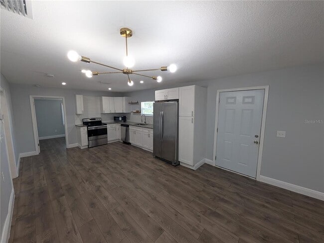 Building Photo - 1608 E New Orleans Ave