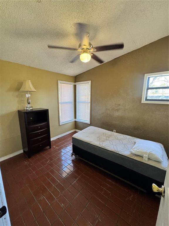 Building Photo - 11063 Auburndale St