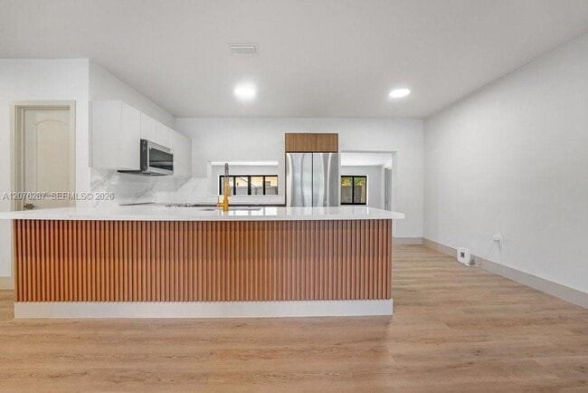 Building Photo - 450 NW 140th St