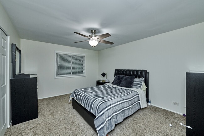 Building Photo - 1066 Florimond Dr