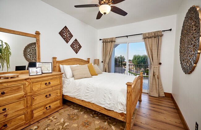 Building Photo - 7080 Via del Mar