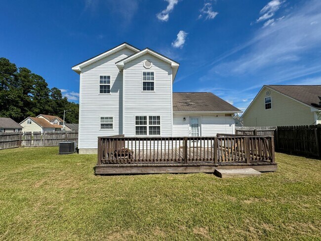 Building Photo - 1502 Bridgeton Way