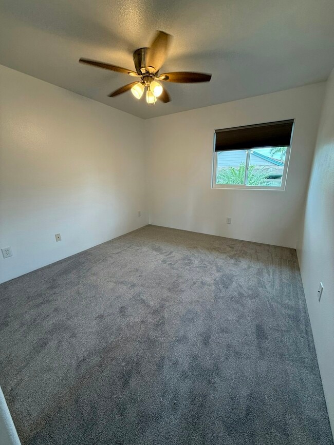 Building Photo - 94-510 Lumiaina Street D203