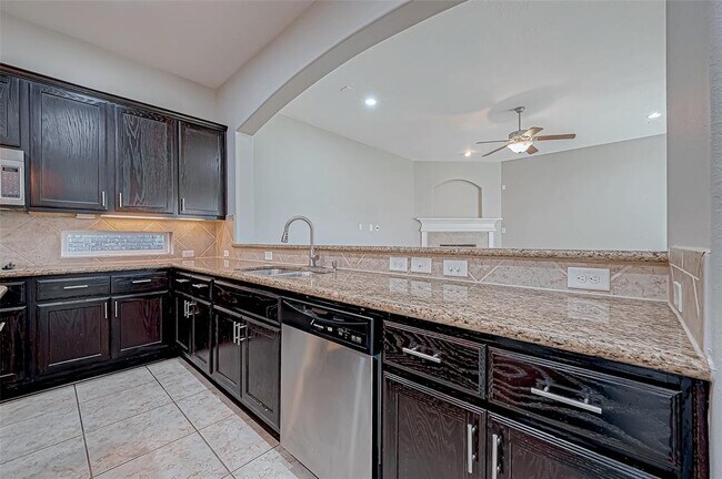 Building Photo - 30806 Academy Trace Dr