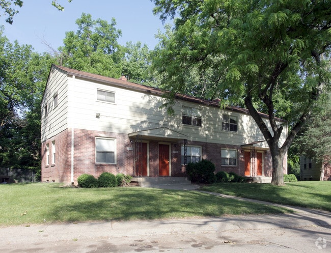 Building Photo - Glen Ridge Manor Townhomes and Flats
