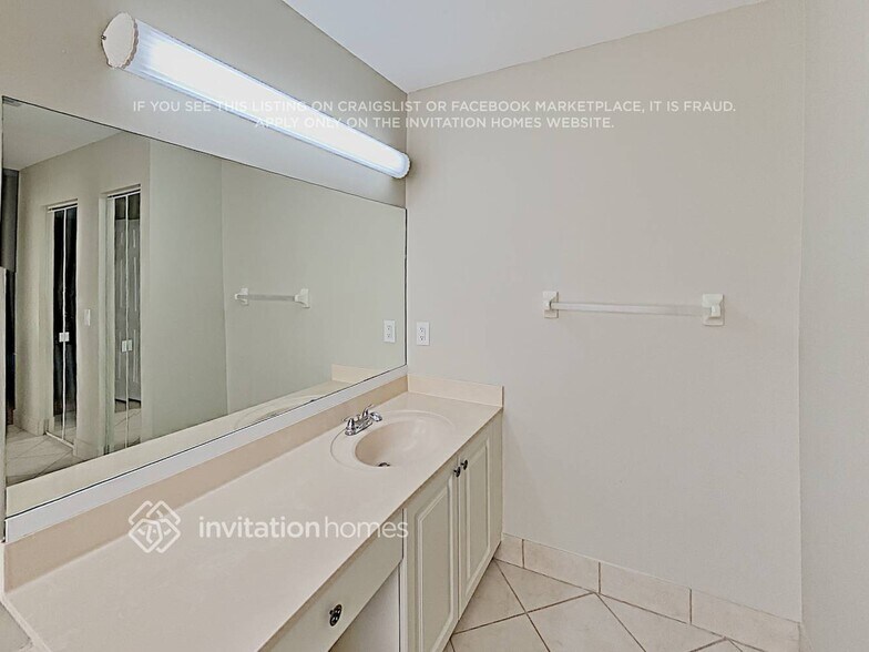 Building Photo - 15871 NW 14th Rd