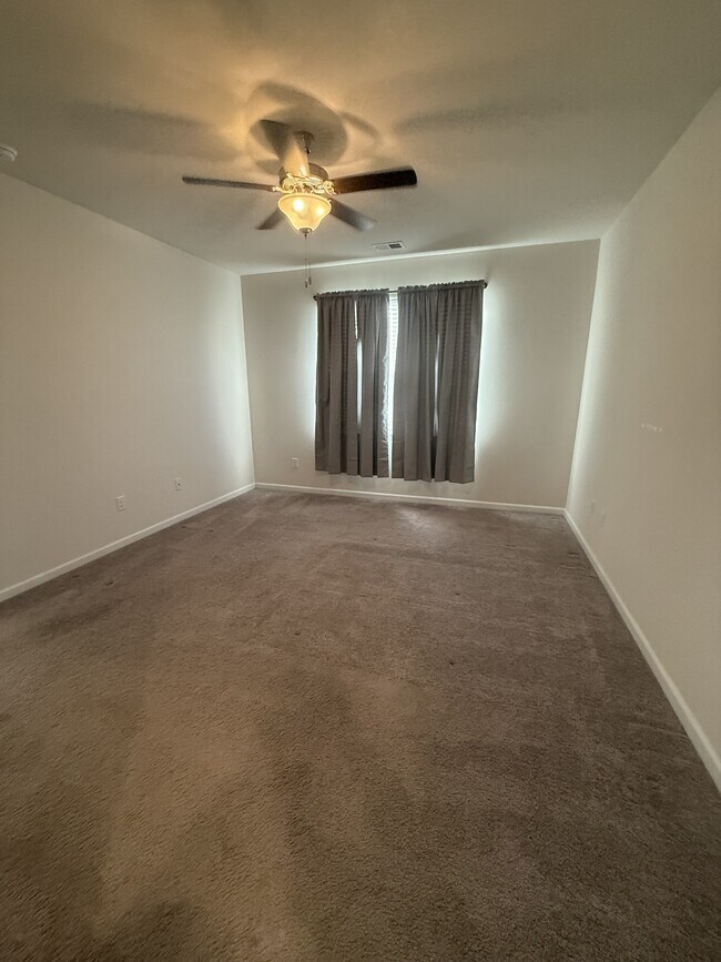 Building Photo - 2672 Pegasus Pl