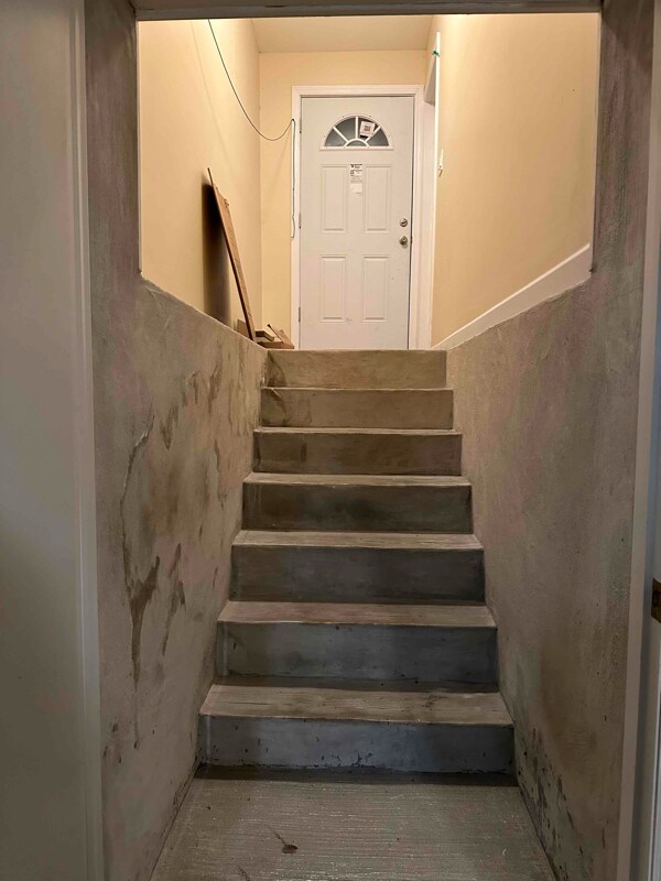 Building Photo - 210 Chamberlain Ave