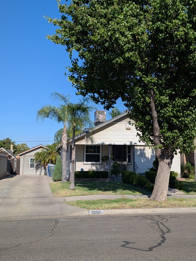 Building Photo - 1330 N Arthur Ave