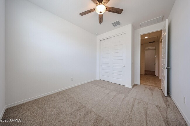 Building Photo - 25183 N 172nd Dr