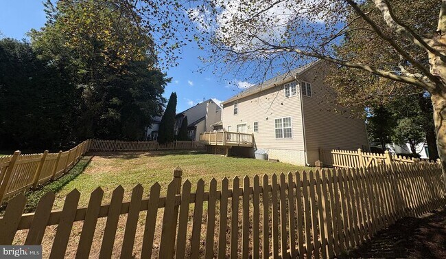 Building Photo - 8024 Big Pool Rd