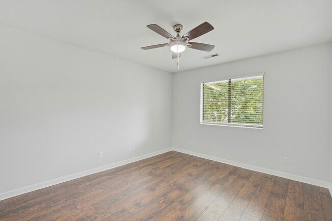 Building Photo - 2741 Jobee Dr