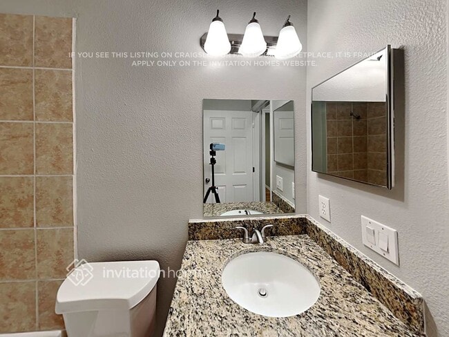 Building Photo - 101 Calabria Springs Cove