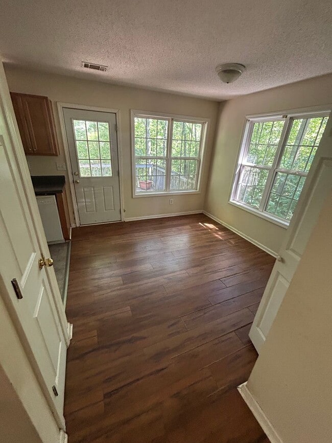 Building Photo - 110 Widgeon Dr