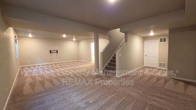 Building Photo - 9638 Vistas Park Dr