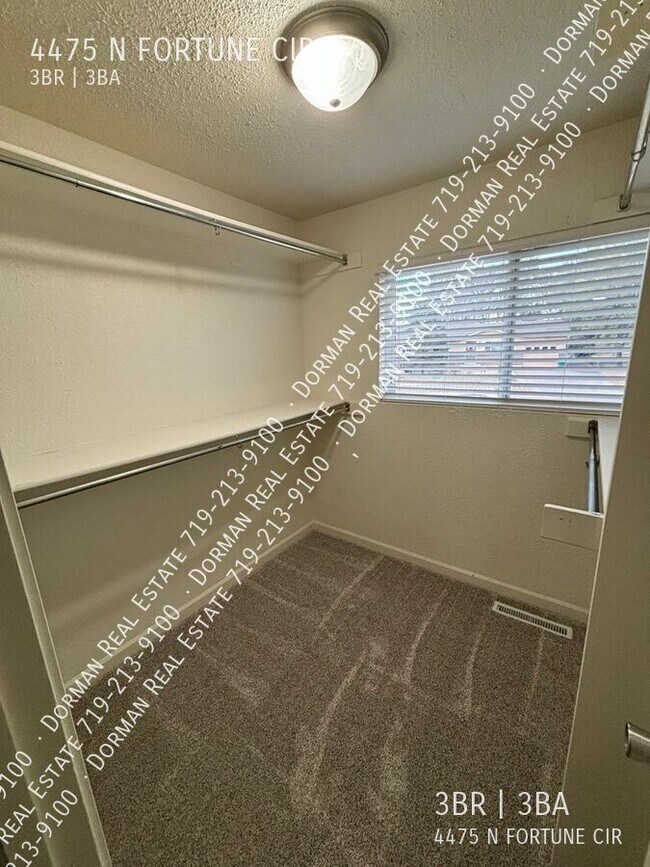 Building Photo - 4475 N Fortune Cir