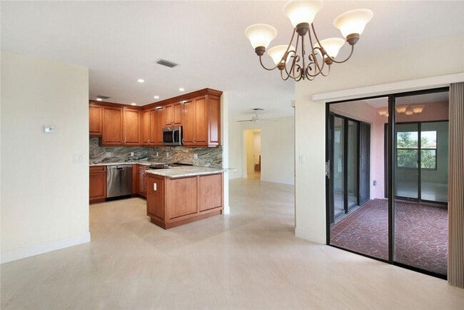 Building Photo - 4620 Bougainvilla Dr