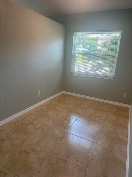 Building Photo - 2156 18th St