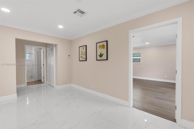 Building Photo - 7601 NW 82nd Terrace