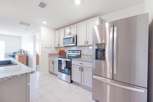 Building Photo - 8574 Triumph Cir