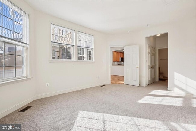 Building Photo - 502 Lawson Way