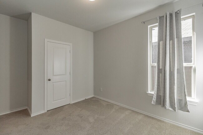 Building Photo - "Beautiful 3-Bedroom 2-Bath Oasis in Forney, TX: Spacious Living!"