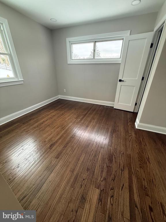 Building Photo - 41 Dorset Dr