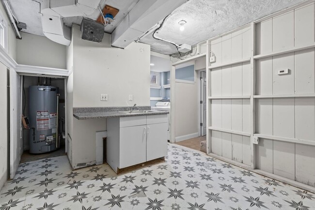 Building Photo - Charming 4-Bedroom Home in Silver Spring