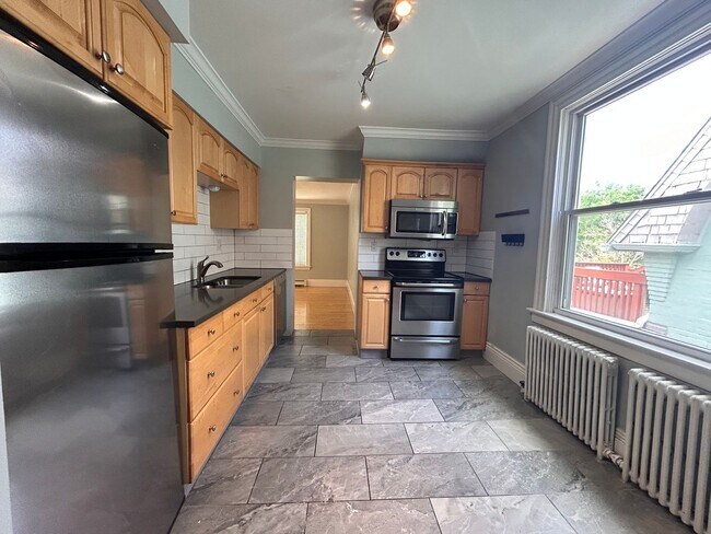 Building Photo - $0 DEPOSIT OPTION. CHARMING VICTORIAN TOWNHOUSE IN UPTOWN/CITY PARK WEST