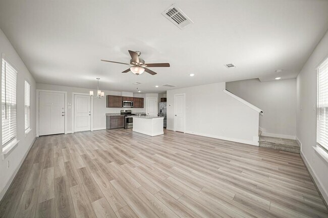 Building Photo - 7006 Cedar Breeze Ct