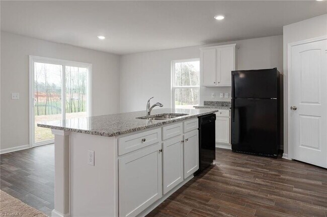 Building Photo - Nearly new Avery Plan | 3BR + Loft Home in McKnight Mill Community, Greensboro NC