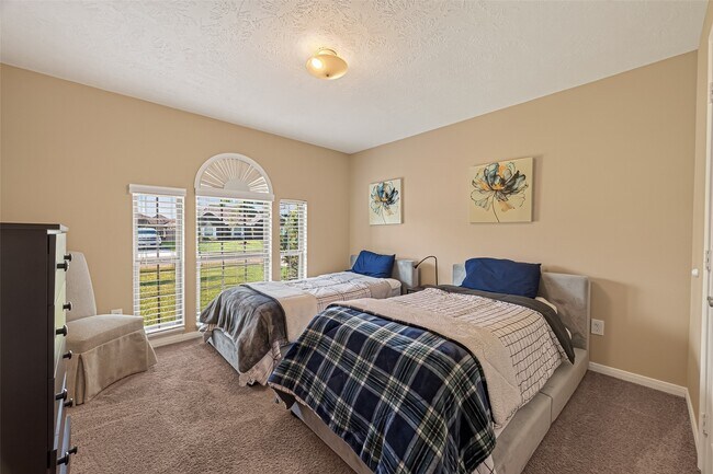 Building Photo - 6518 Palo Duro Dr