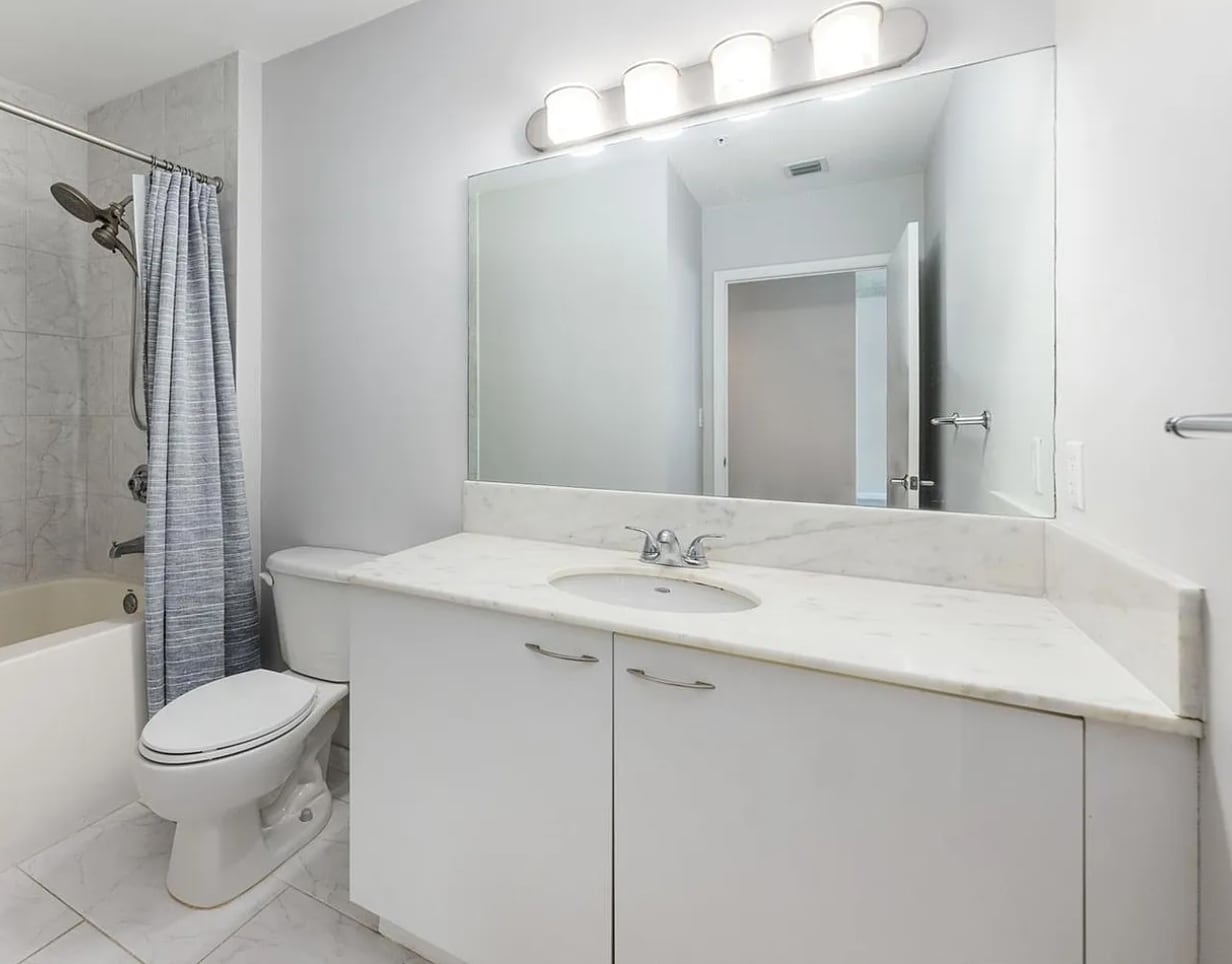 Building Photo - 133 NE 2nd Ave