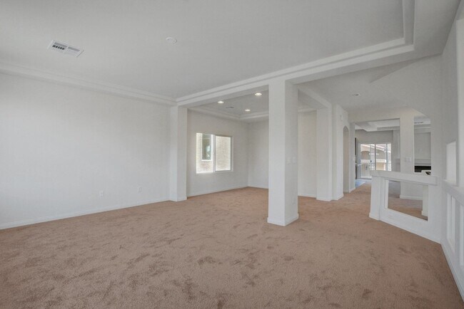 Building Photo - HUGE 3 Story, 5 Bedroom Home in the Southwest!